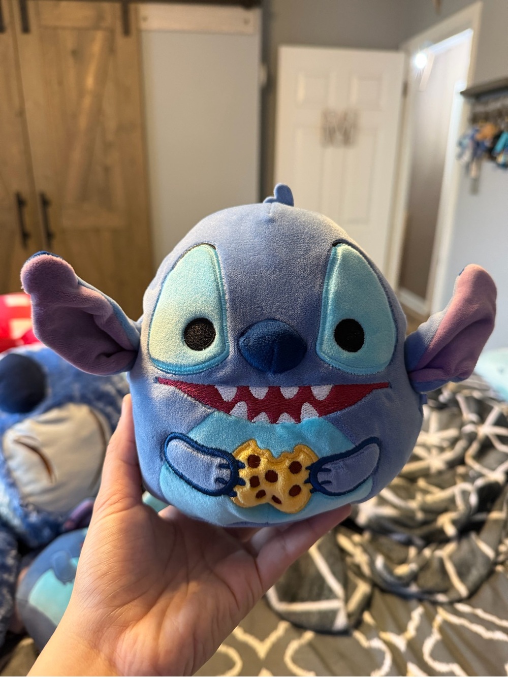 NWOT Disney Stitch Holding Cookie Squishmallow